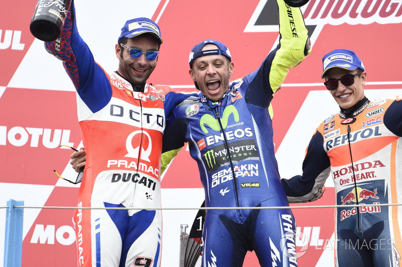 Podio: segundo lugar Danilo Petrucci, Pramac Racing, ganador de la carrera Valentino Rossi, Yamaha F