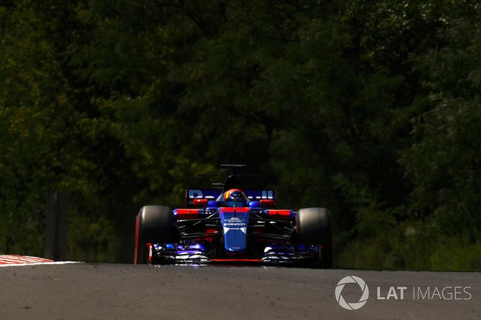 Carlos Sainz Jr., Scuderia Toro Rosso STR12