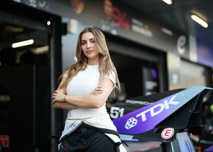 Emelia Hartford, Porsche Formula E Team EVO Sessions driver, poses for a photo in the Pitlane 