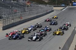 Inicio: Kyle Kaiser, Juncos Racing líder