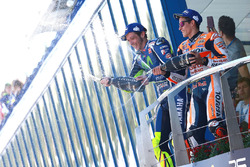 Podium: Ganador, Valentino Rossi, Yamaha Factory Racing, tercero, Marc Márquez, Repsol Honda Team
