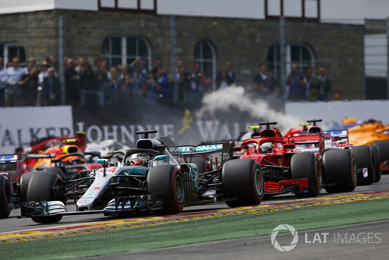Lewis Hamilton, Mercedes AMG F1 W09, Sebastian Vettel, Ferrari SF71H, Fernando Alonso, McLaren MCL33