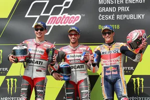 Podium : le vainqueur Andrea Dovizioso, Ducati Team, le deuxième, Jorge Lorenzo, Ducati Team, le troisième, Marc Marquez, Repsol Honda Team 