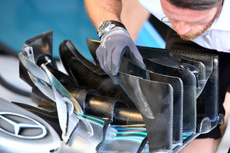 Mercedes AMG F1 W09, dettaglio dell'ala anteriore