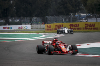 Sebastian Vettel, Ferrari SF71H and Marcus Ericsson, Sauber C37