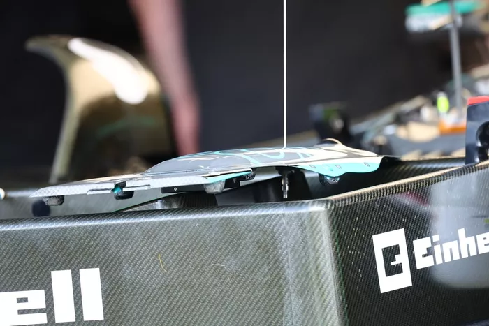 Mercedes W15 detalles técnicos