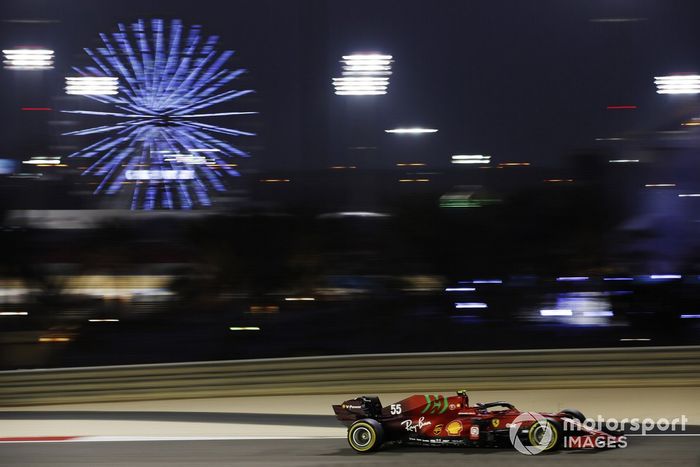 Carlos Sainz Jr., Ferrari SF21