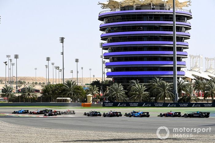 Marcus Armstrong, Dams