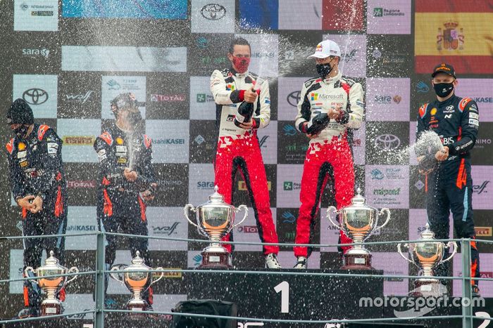 Podio: Sébastien Ogier, Julien Ingrassia, Toyota Gazoo Racing WRT Toyota Yaris WRC, Dani Sordo, Carlos Del Barrio, Hyundai Motorsport Hyundai i20 Coupe WRC, Ott Tänak, Martin Järveoja, Hyundai Motorsport Hyundai i20 Coupe WRC