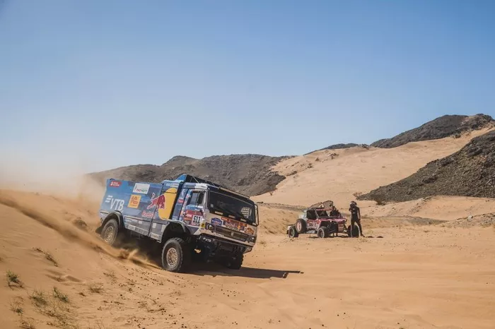 #511 Team KAMAZ Master: Andrey Karginov, Andrey Mokeev, Igor Leonov