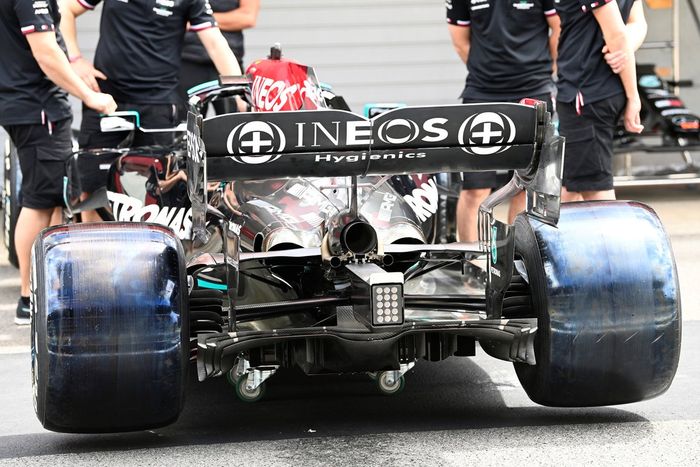 Detalle de la parte trasera del Mercedes W12