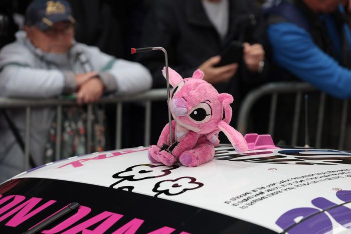 #85 Iron Dames Porsche 911 GT3 R LMGT3: Célia Martin, Rahel Frey, Michelle Gatting