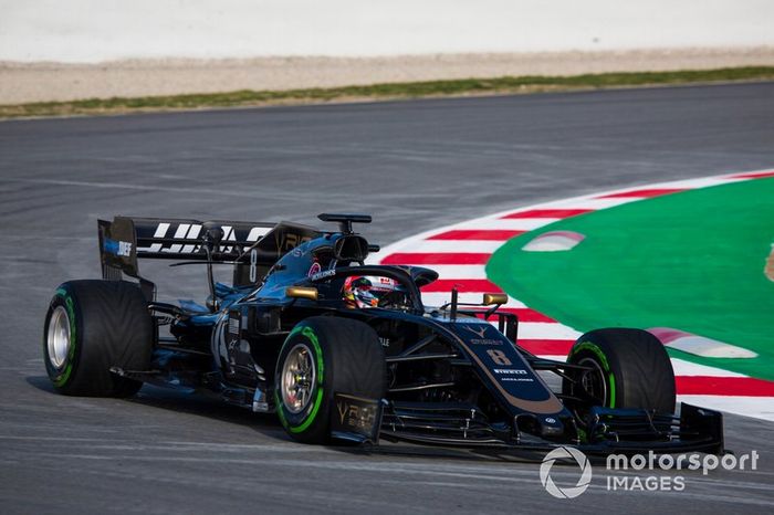 Romain Grosjean, Haas F1 Team VF-19 Ferrari. 