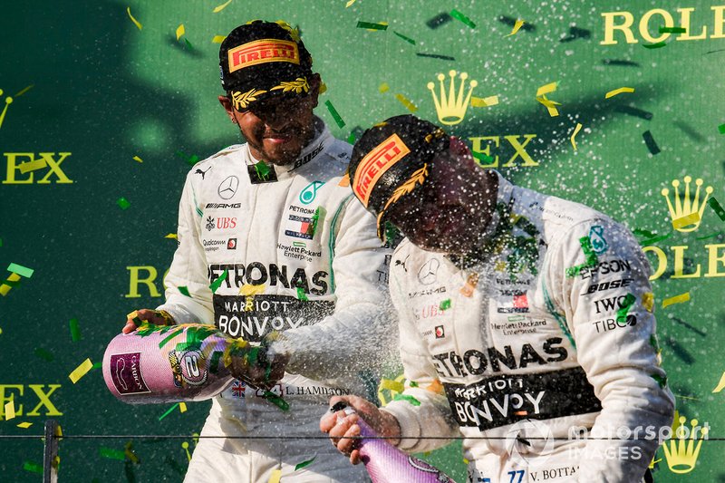 Podyum: 2. Lewis Hamilton, Mercedes AMG F1, yarış galibi Valtteri Bottas, Mercedes AMG F1