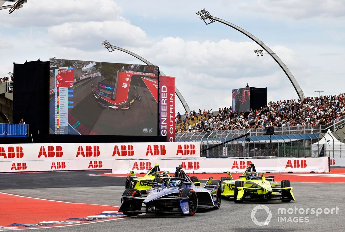 Stoffel Vandoorne de BélgicaMaserati MSG Racing Maserati Tipo Folgore Dan Ticktum Kiro Race Co Porsche 99X Electric WCG3, David Beckmann Kiro Race Co Porsche 99X Electric WCG3