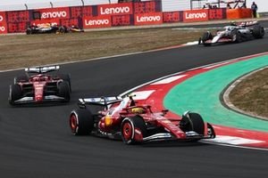 Charles Leclerc, Ferrari, Lewis Hamilton, Ferrari, Oliver Bearman, Haas F1 Team