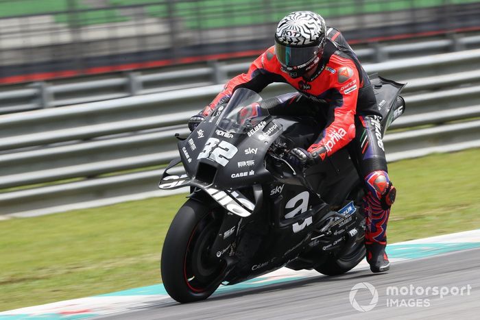 Lorenzo Savadori, Aprilia Racing Team