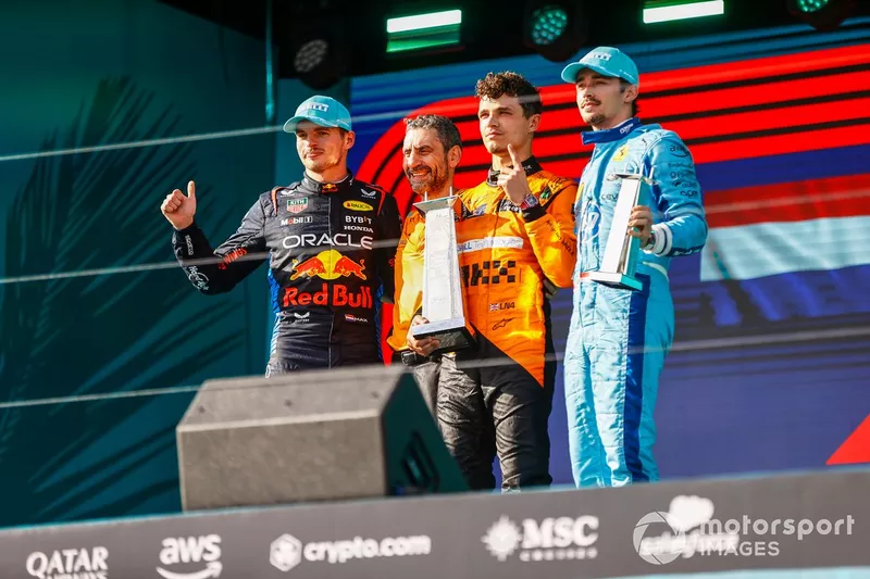 Max Verstappen, Red Bull Racing, 2e position,rea Stella, Team Principal, McLaren F1 Team, Lando Norris, McLaren F1 Team, 1re position, Charles Leclerc, Scuderia Ferrari, 3e position, sur le podium.