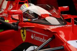 Sebastian Vettel, Ferrari SF70H, cockpit shield