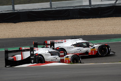 #2 Porsche Team Porsche 919 Hybrid: Timo Bernhard, Earl Bamber, Brendon Hartley, #1 Porsche Team Por