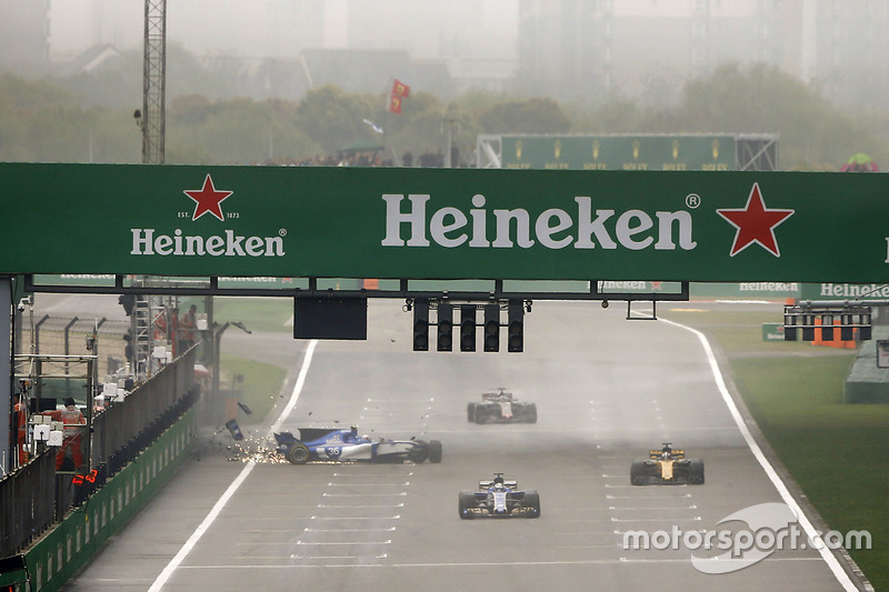 Авария: Антонио Джовинацци, Sauber C36