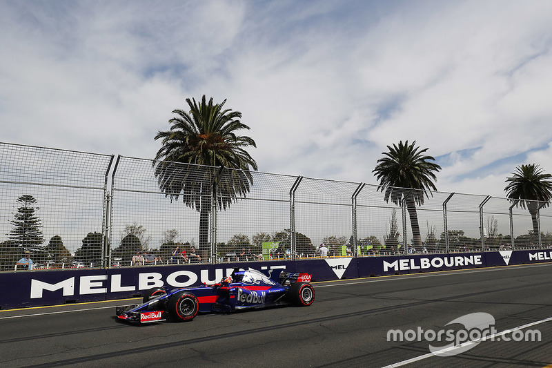 10. Daniil Kvyat, Scuderia Toro Rosso STR12
