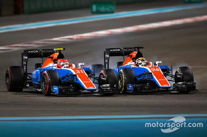 O time de Pascal Wehrlein  e Esteban Ocon foi o último colocado, com seus carros se estranhando na última prova.