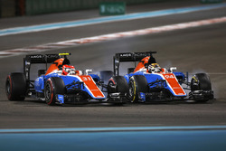 Pascal Wehrlein, Manor Racing MRT05, Esteban Ocon, Manor Racing MRT05