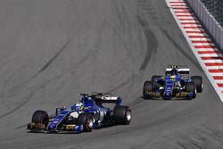 Marcus Ericsson, Sauber C36 y Pascal Wehrlein, Sauber C36