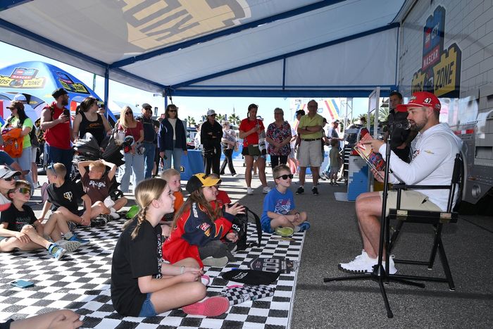 Ricky Stenhouse Jr., Hyak Motorsports Chevrolet
