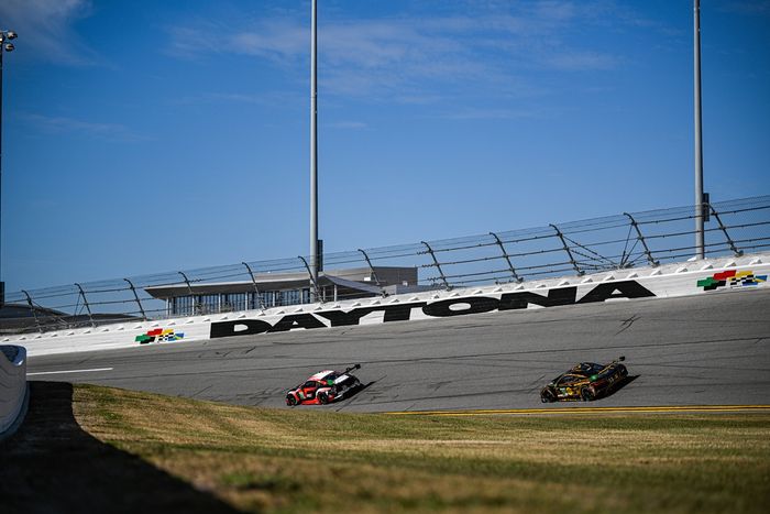 #13 13 Autosport Corvette Z06 GT3.R: Orey Fidani, Matthew Bell, Lars Kern, Ben Green