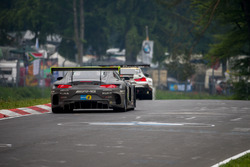#29 AMG-Team HTP Motorsport, Mercedes-AMG GT3: Christian Vietoris, Marco Seefried, Christian Hohenad