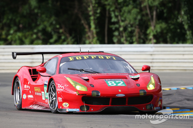 #82 Risi Competizione, Ferrari 488 GTE: Giancarlo Fisichella, Toni Vilander, Matteo Malucelli