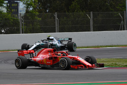 Sebastian Vettel, Ferrari SF71H leads Valtteri Bottas, Mercedes-AMG F1 W09