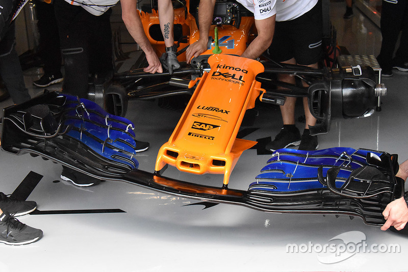 Morro y detalle delantero del McLaren MCL33