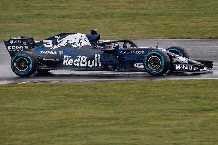 El nuevo coche, con colores camuflados