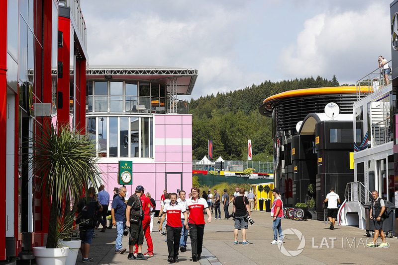 Hospitality Force India nel paddock