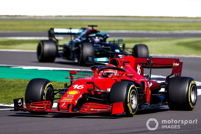 Charles Leclerc, Ferrari SF21, Lewis Hamilton, Mercedes W12