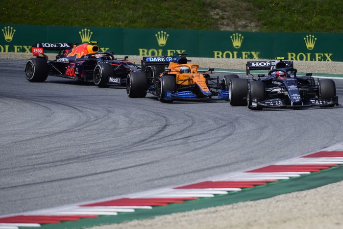 Pierre Gasly, AlphaTauri AT02, Daniel Ricciardo, McLaren MCL35M, Sergio Pérez, Red Bull Racing RB16B