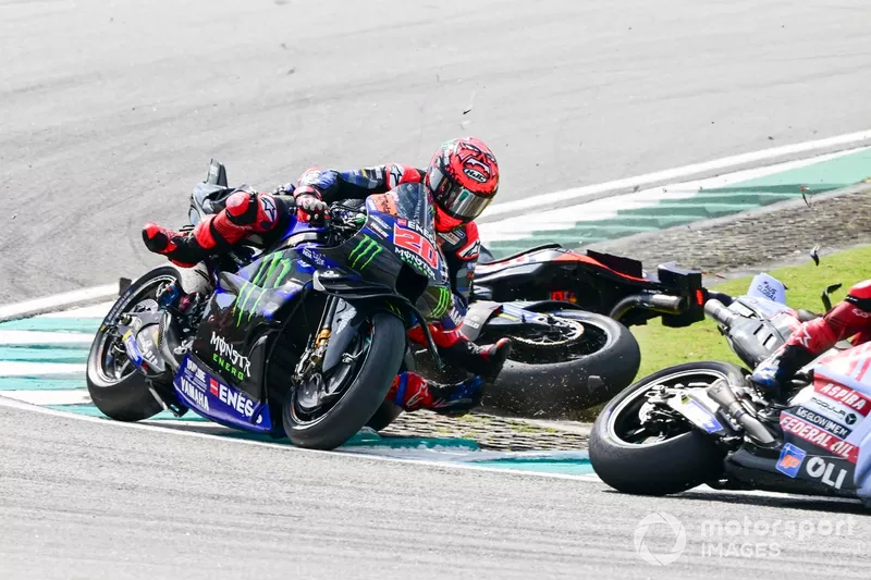 Jack Miller, Red Bull KTM Factory Racing, Fabio Quartararo, Yamaha Factory Racing, Brad Binder, Red Bull KTM Factory Racing Crash
