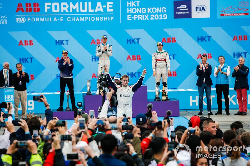 Ganador, Sam Bird, Envision Virgin Racing celebra.