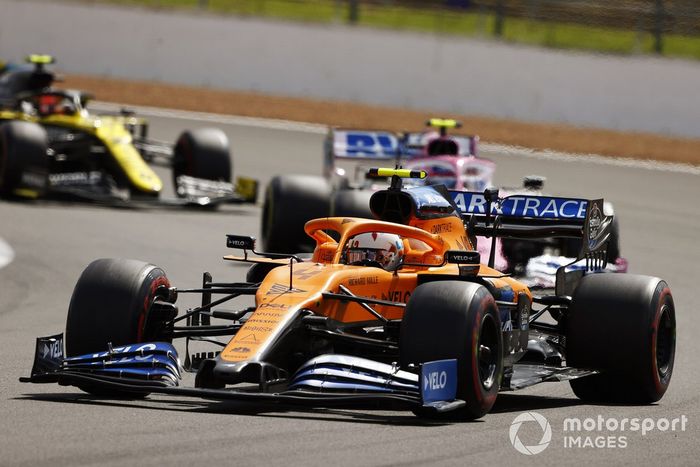 Lando Norris, McLaren MCL35, Lance Stroll, Racing Point RP20 