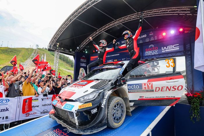Ganadores Elfyn Evans, Scott Martin, Toyota Gazoo Racing WRT Toyota GR Yaris Rally1