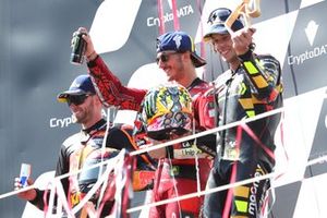 Francesco Bagnaia, Ducati Team, Brad Binder, Red Bull KTM Factory Racing, Marco Bezzecchi, VR46 Racing Team podio