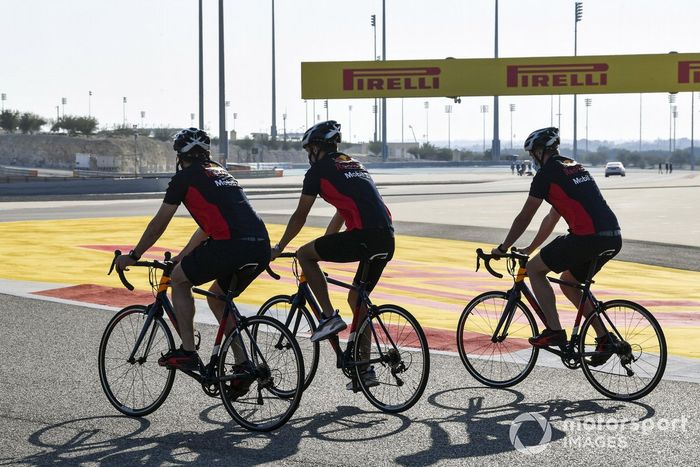Alex Albon, Red Bull Racing 