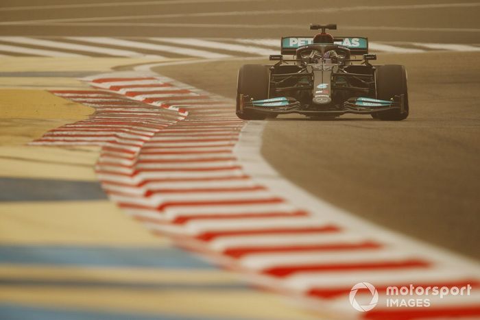 Lewis Hamilton, Mercedes W12 