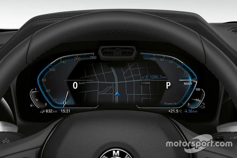 BMW 330e iperformance 2019 року