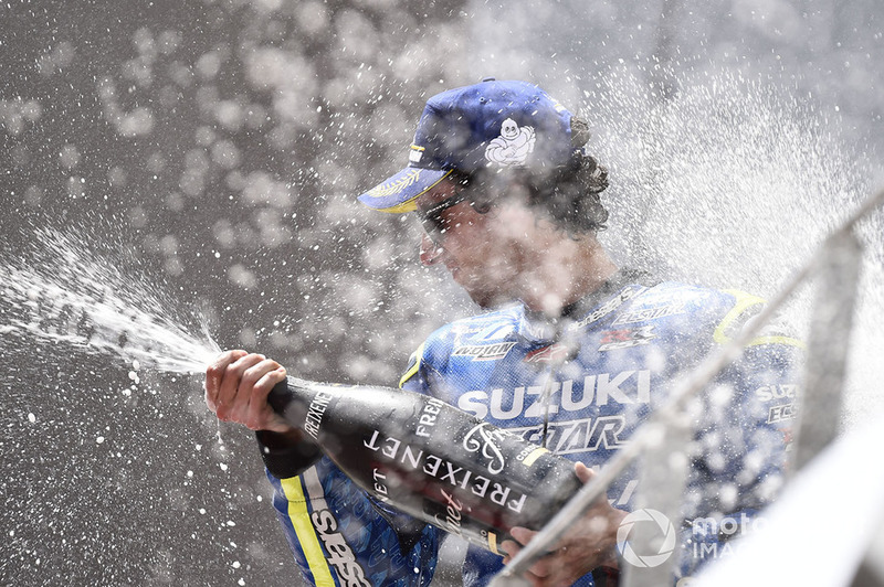 Подіум: друге місце Алекс Рінс, Team Suzuki MotoGP