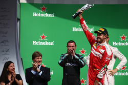 Подіум: третє місце - Себастьян Феттель, Ferrari