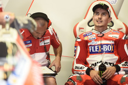 MotoGP 2017 Motogp-italian-gp-2017-jorge-lorenzo-ducati-team